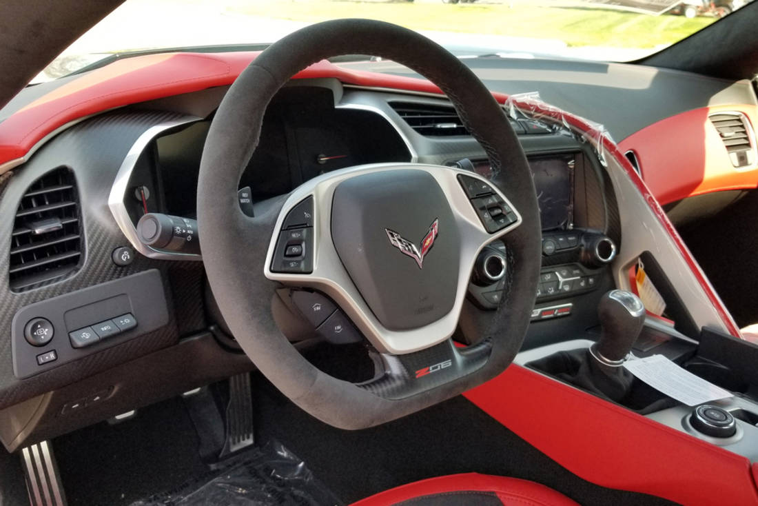 chevrolet-corvette-interior