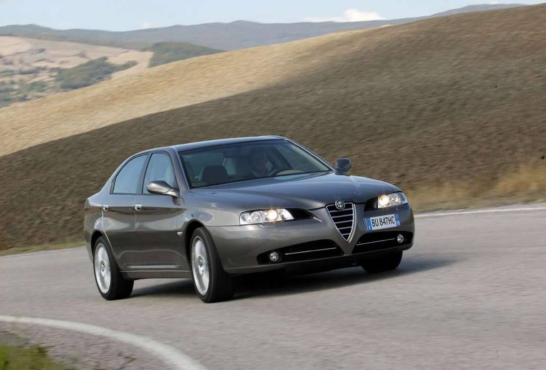 Alfa Romeo 166