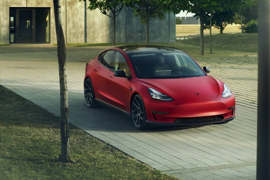 wervelkolom vertrekken gegevens Tesla Model 3: afmetingen, interieurs, motoren, prijzen en concurrenten -  Autoscout24