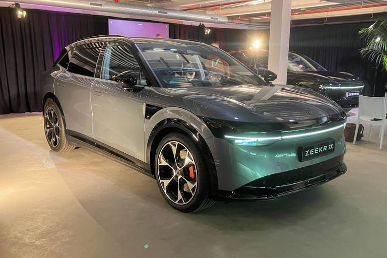 zo-maakt-de-zeekr-7x-2025-de-nieuwe-model-y-het-leven-zuur-2025-08