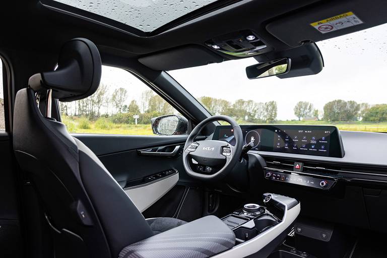 Cr 3 Kia EV6 AS24 Car Reviews 4