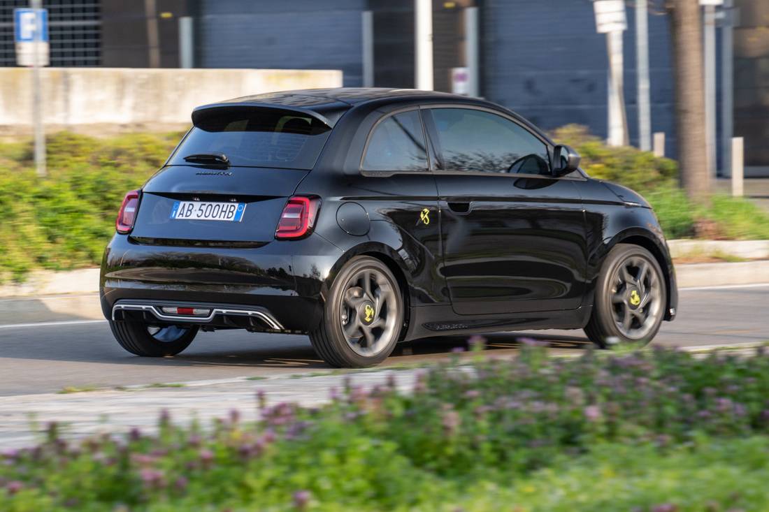 abarth_500e_achter