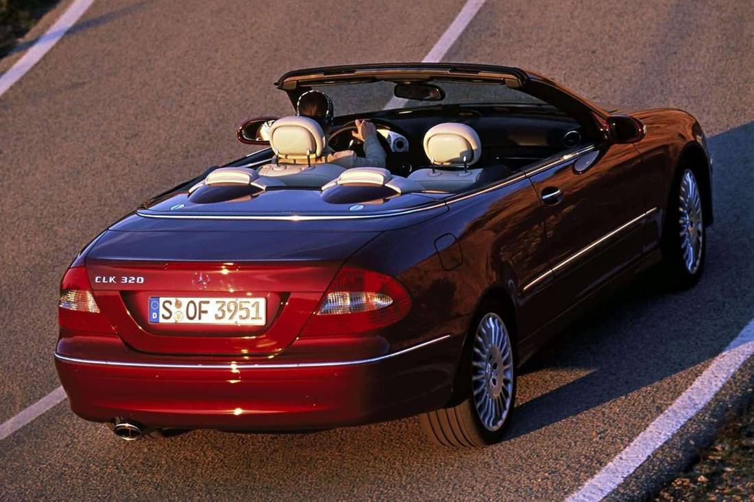 Mercedes_Benz_CLK320_3