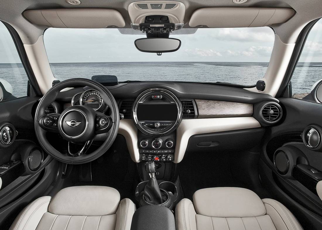 mini-cooper-interior