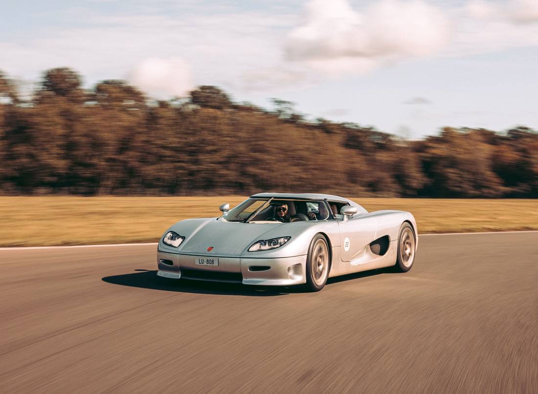 koenigsegg-cc8s-front