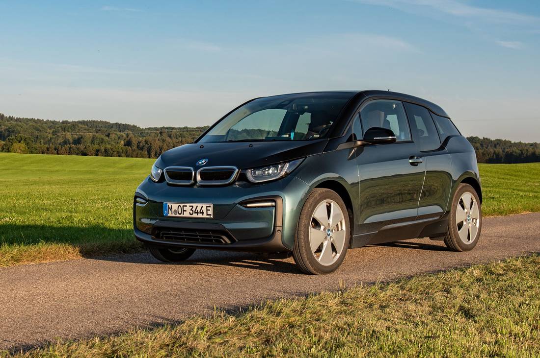 BMW afmetingen, interieurs, prijzen en concurrenten - AutoScout24