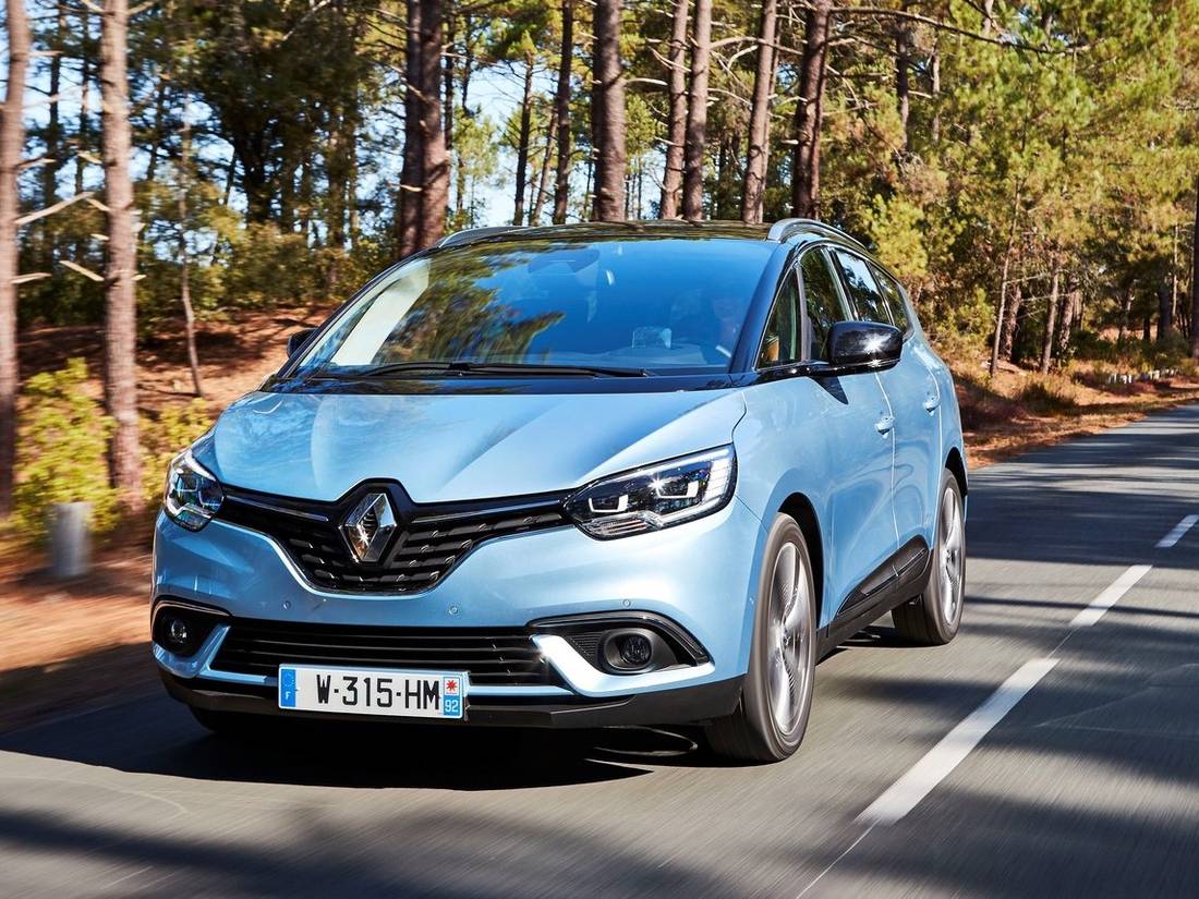 Puno Voorwaardelijk Schrijf een brief Renault Grand Scenic: afmetingen, interieurs, motoren, prijzen en  concurrenten - AutoScout24