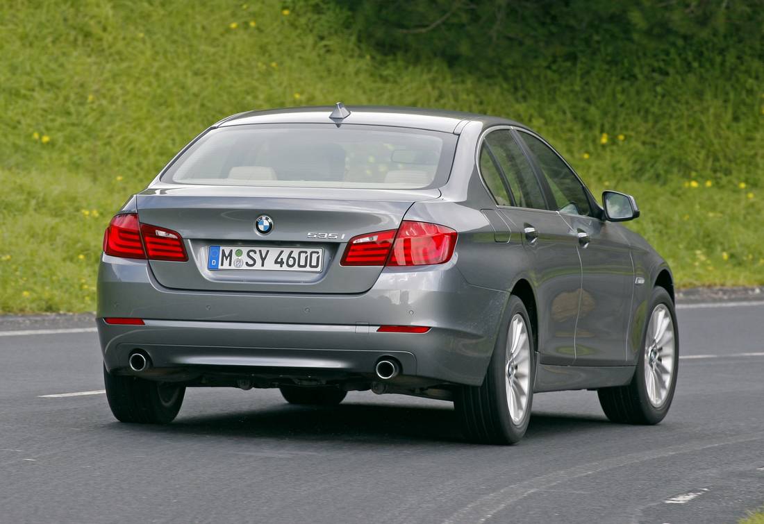 bmw-535i-back