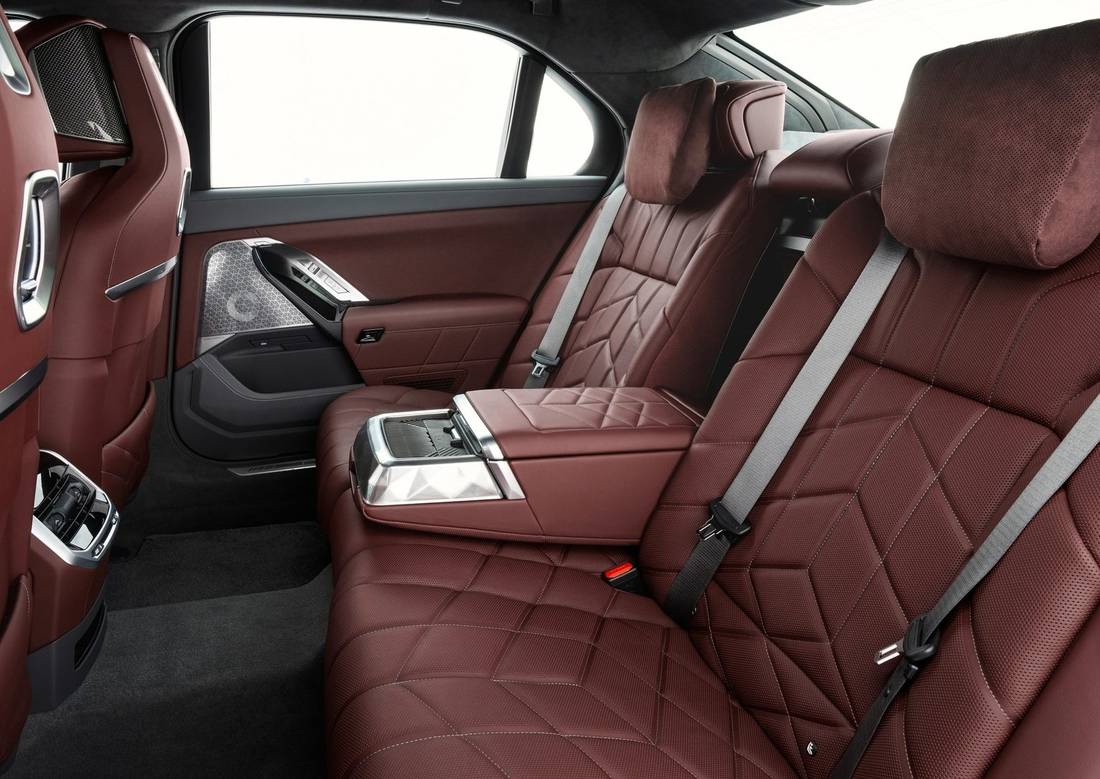 bmw-7er-seats