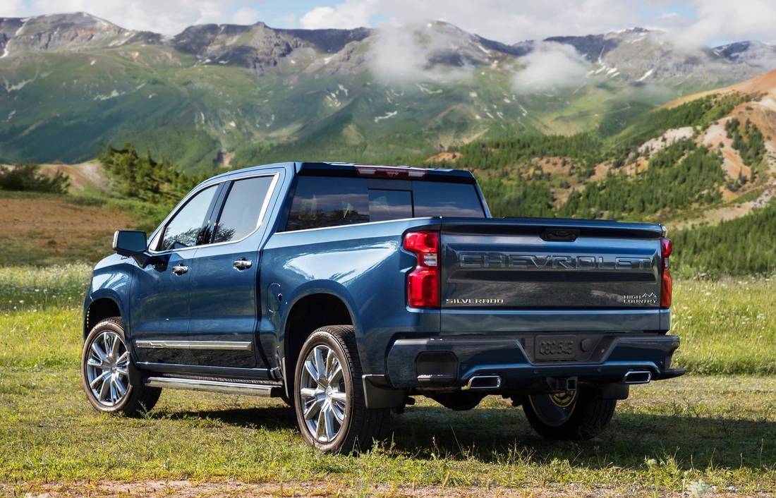 chevrolet-silverado-back