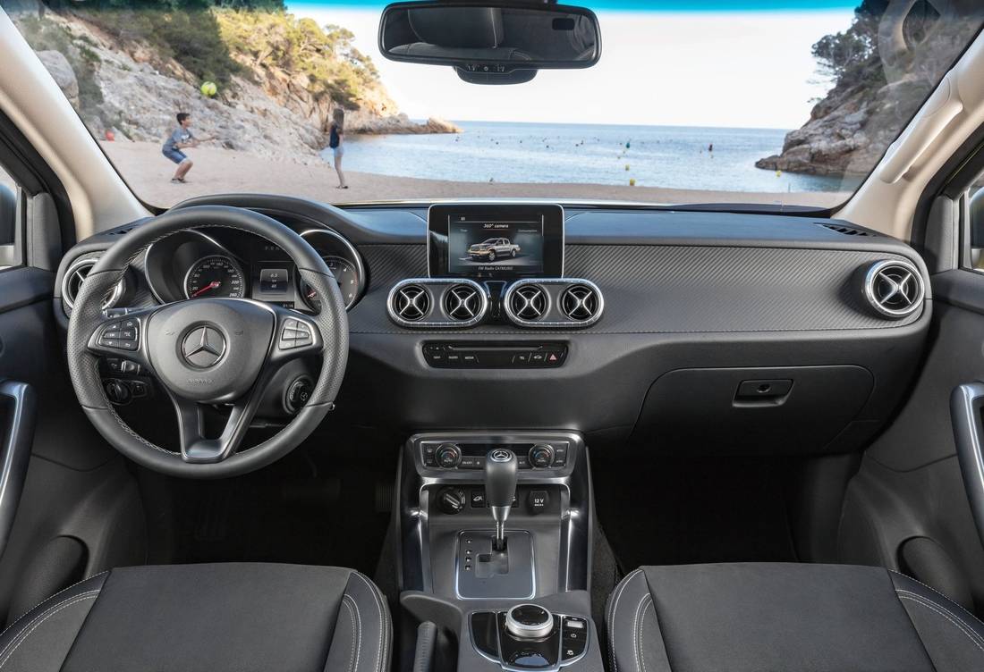 mercedes-benz-x-klasse-interior