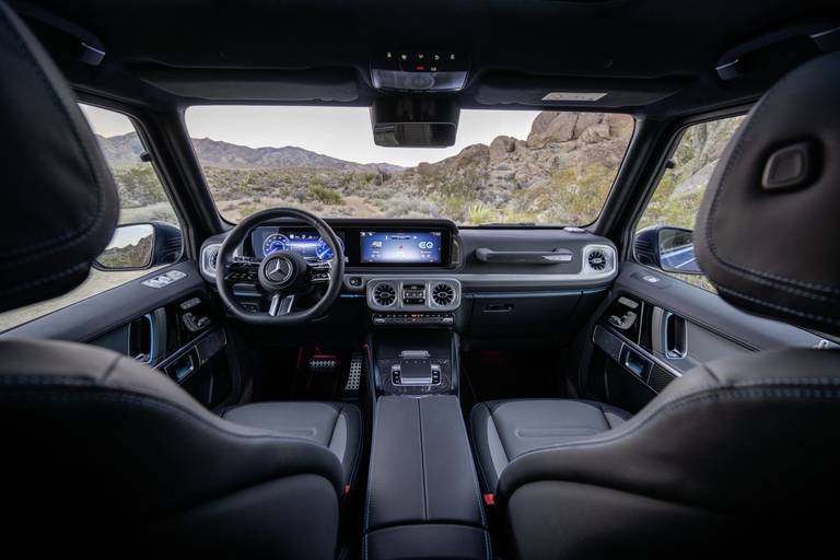 nieuwe-elektrische-mercedes-g-klasse-nijlpaard-dat-pirouetjes-kan-draaien-2024-11