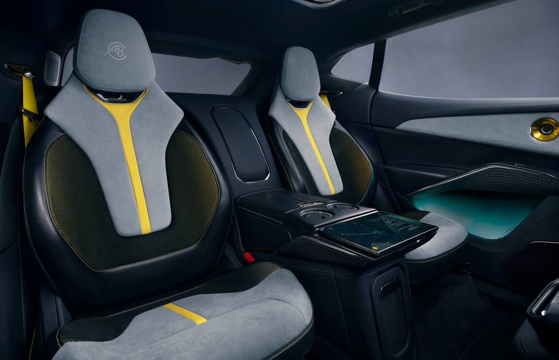 lotus-eletre-seats