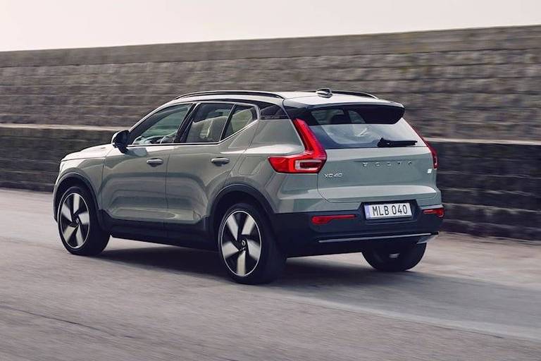 volvo-xc40-2022-10-2