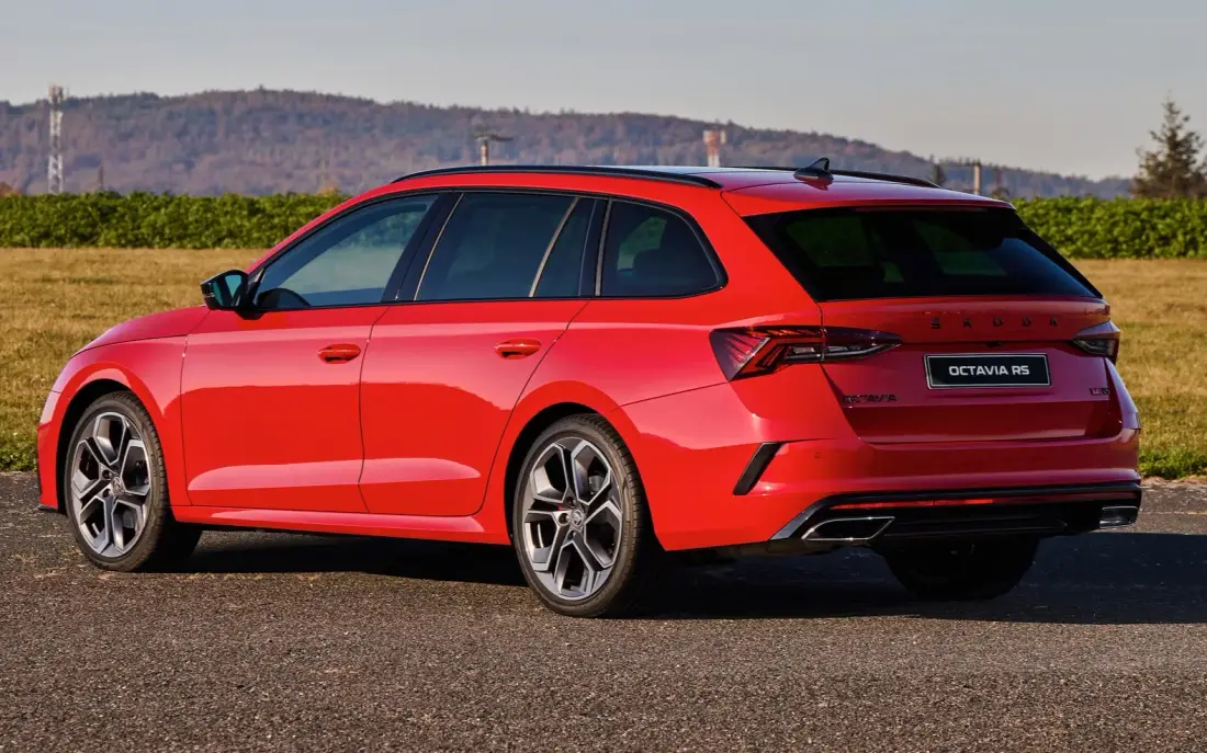 skoda-octavia-rs-back