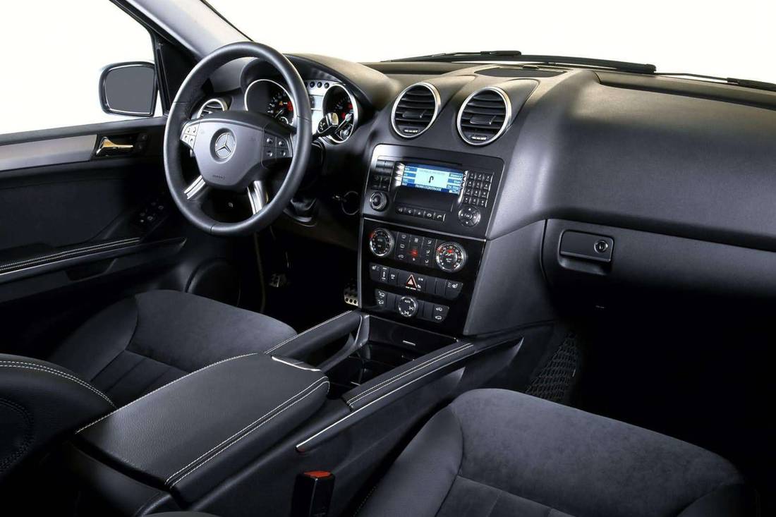 Mercedes_Benz_ML_280_2