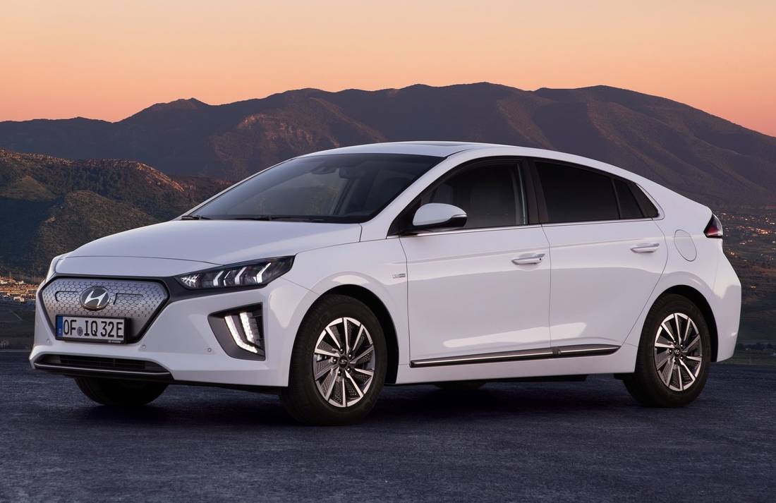 lont Verlenen scheiden Hyundai Ioniq: afmetingen, interieurs, motoren, prijzen en concurrenten -  AutoScout24