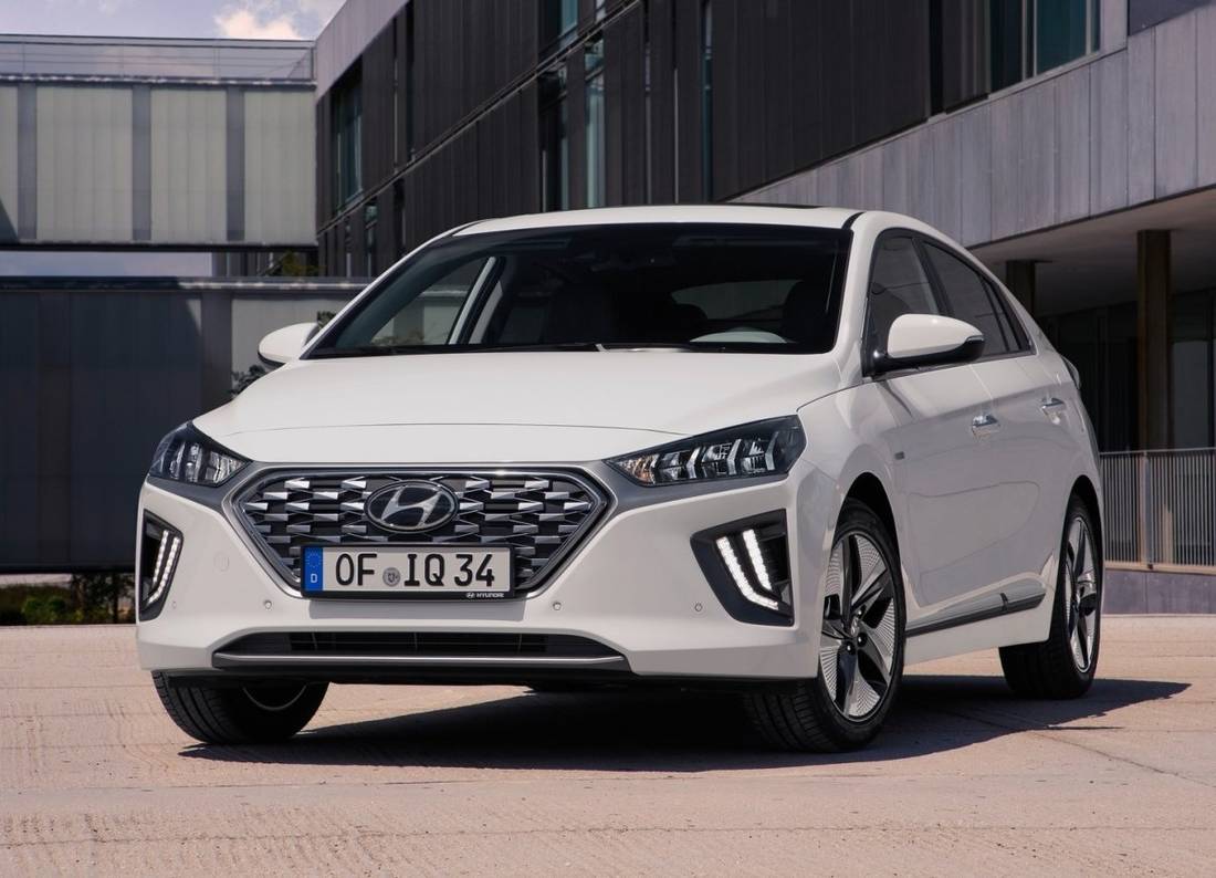 hyundai-ioniq-front