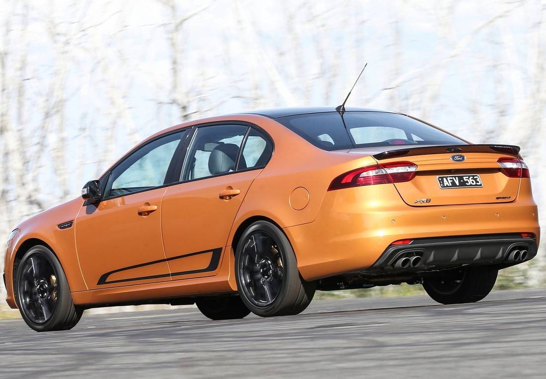 ford-falcon-xr8-sprint-back