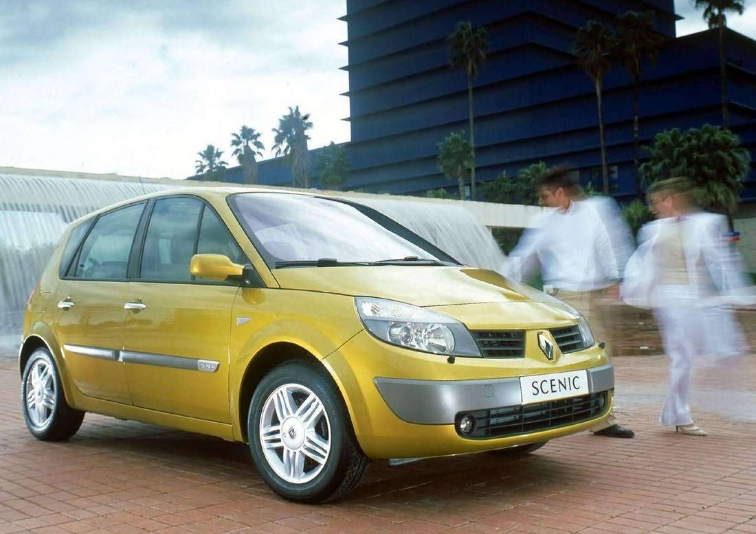 Somber noorden Hoeveelheid geld Renault Mégane Scénic: afmetingen, interieurs, motoren, prijzen en  concurrenten - AutoScout24