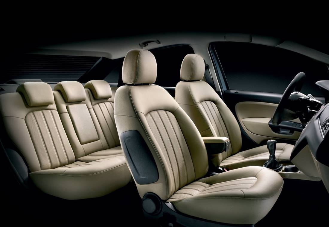 fiat-linea-seats