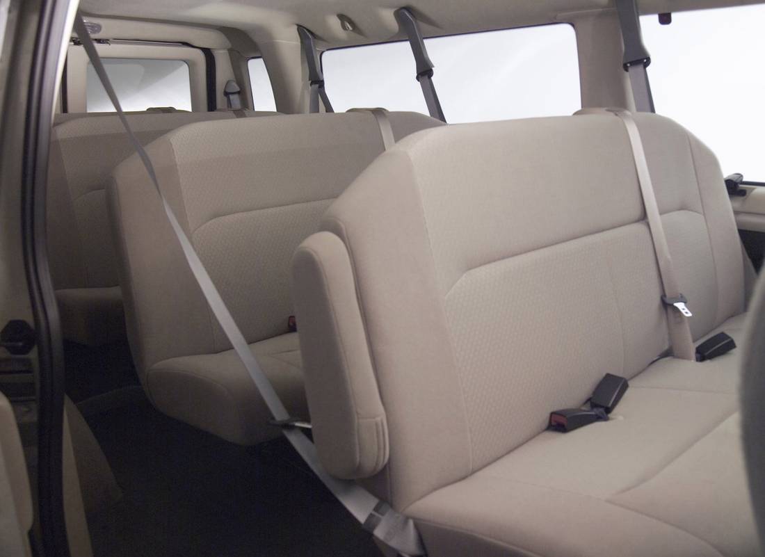 ford-econoline-seats