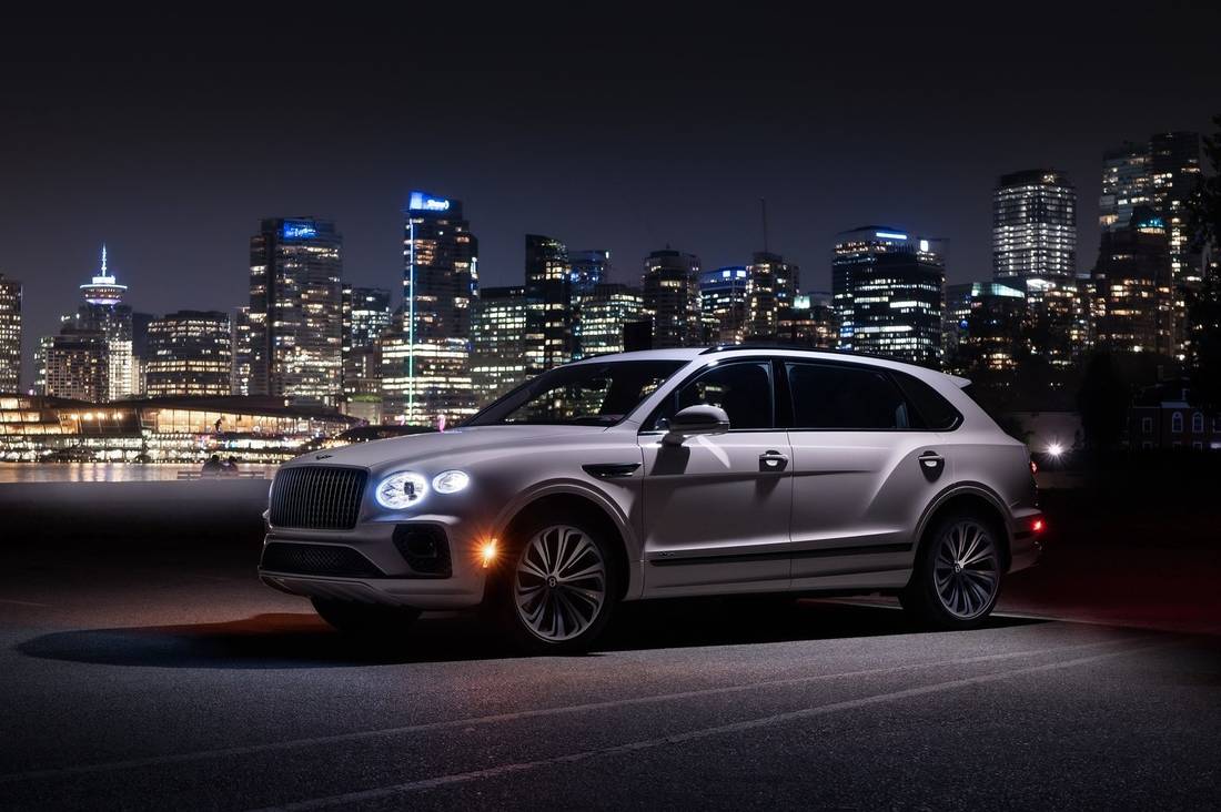 bentley-bentayga-ewb-side