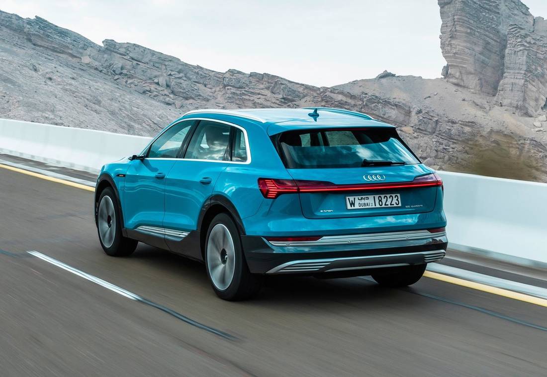 Audi-e-tron-2020-2