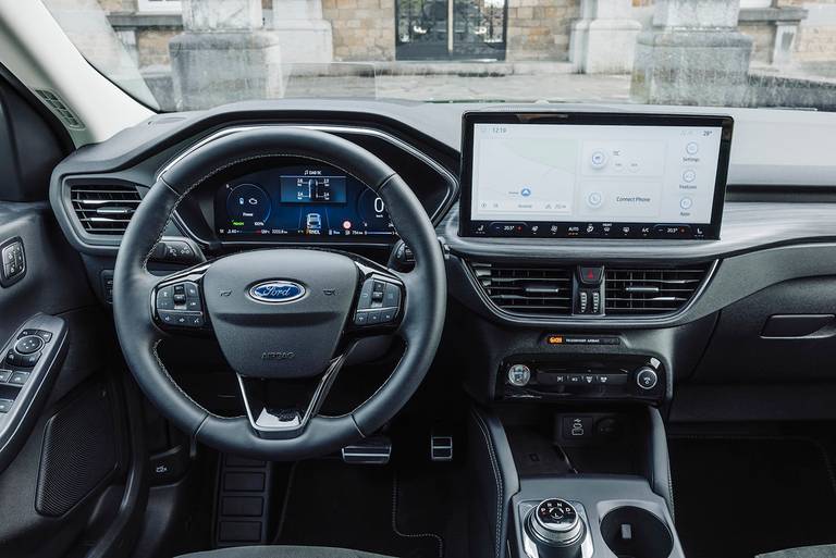 CR-52 - AutoScout24 - Ford Kuga PHEV facelift foto1