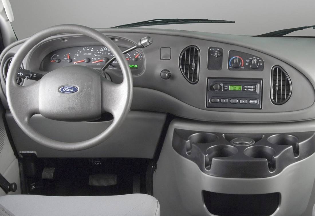 ford-econoline-interior