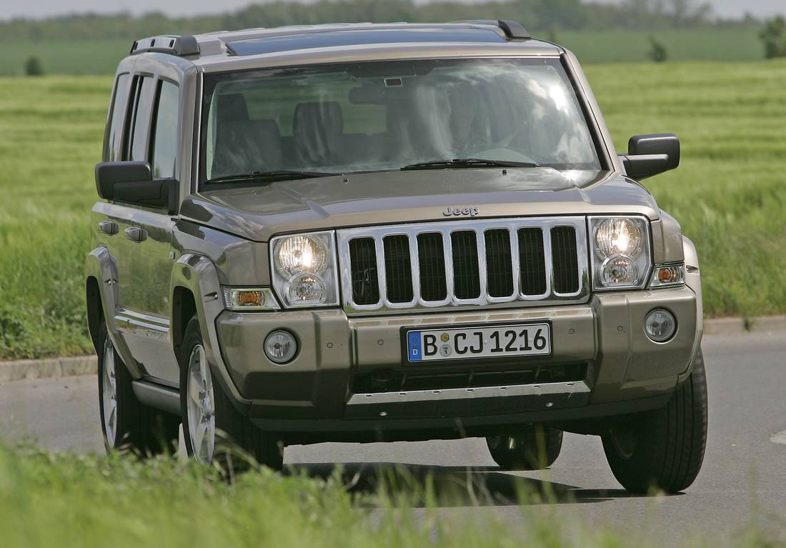 Verdorren aansporing Kalmte Jeep Commander: afmetingen, interieurs, motoren, prijzen en concurrenten -  AutoScout24