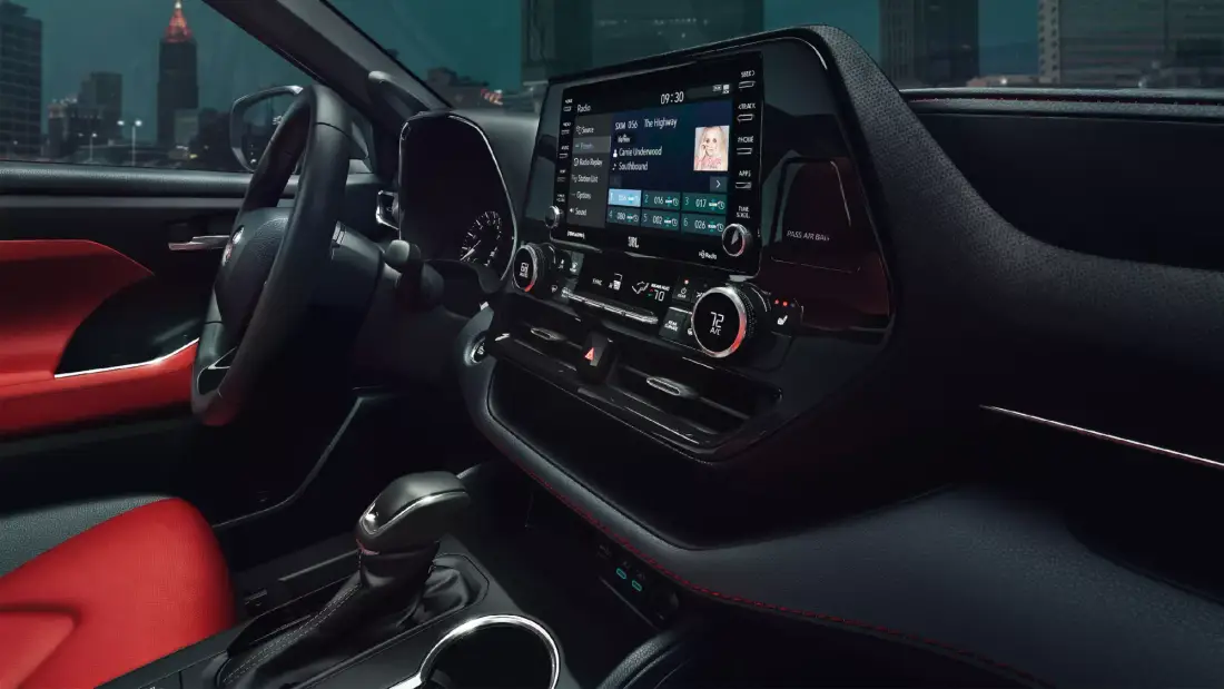toyota-highlander-interieur