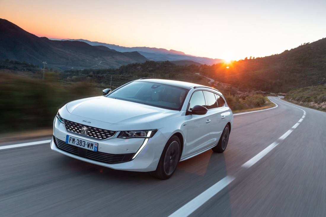 Review Peugeot 508 HYbrid