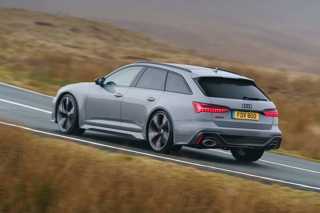 audi-rs6-c8-back