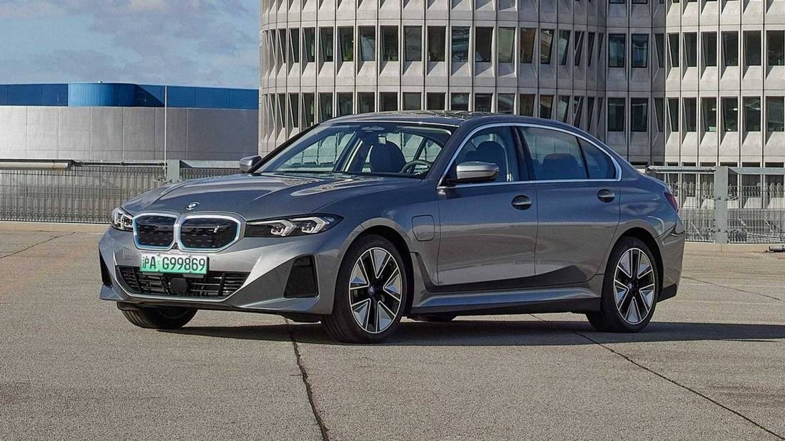 The new BMW i3 is no longer a crazy plug cart, but an electric 3-series