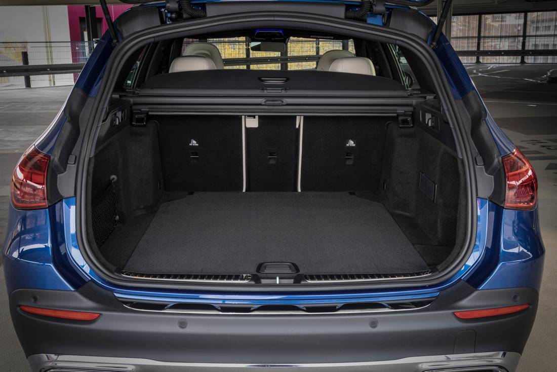 mercedes-benz-c-200-trunk