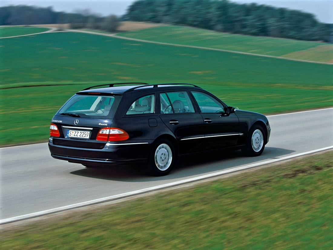 Mercedes-Benz E 280 achterkant