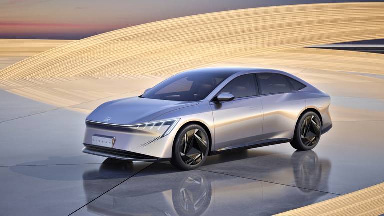 met-deze-twee-strakke-sedans-gaat-nissan-de-suv-gekte-te-lijf-2024-06