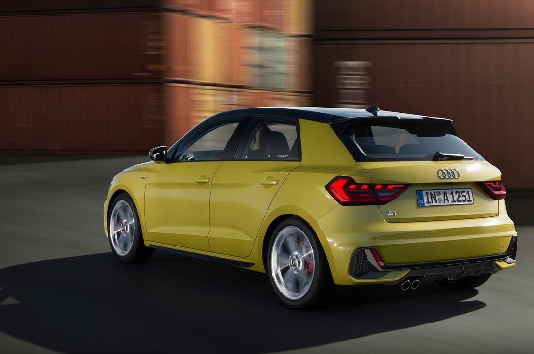 audi-a1-sportback-back