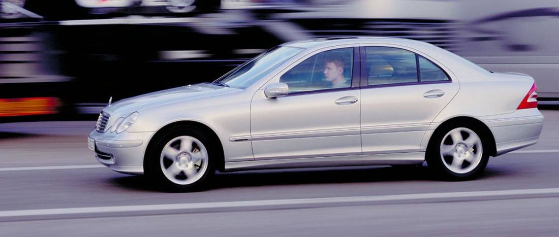 Mercedes-Benz C 240