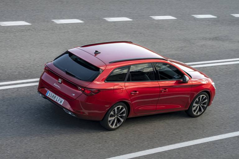 seat-leon-sportstourer-2020-28-1