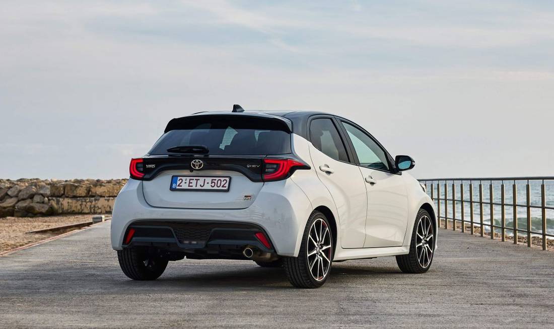 Toyota-Yaris-2024-2