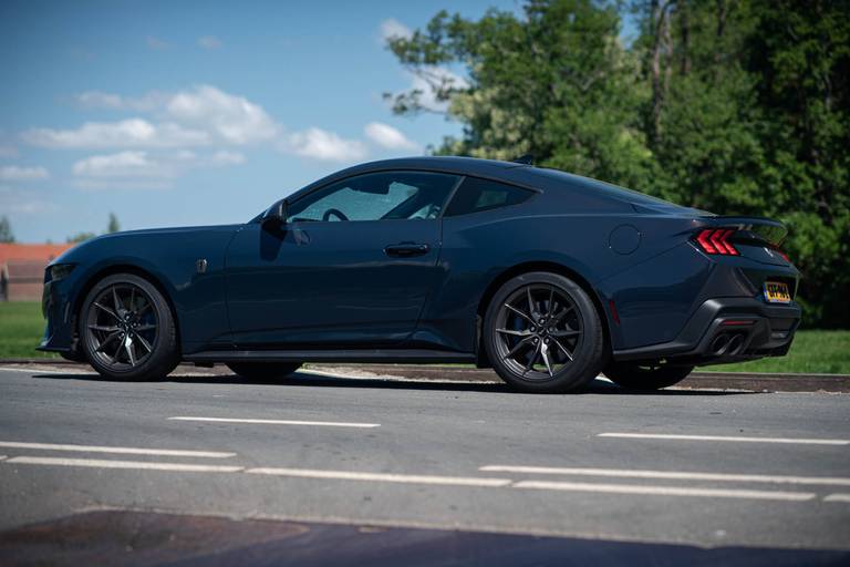 AutoRAI Ford Mustang Dark Horse 10