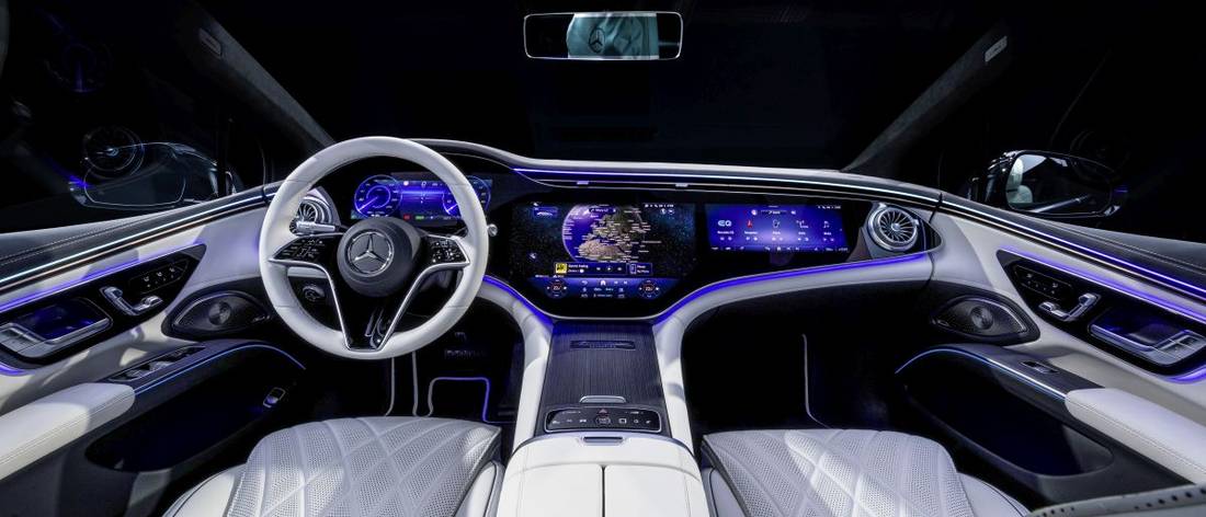 mercedes-benz_eqs_3