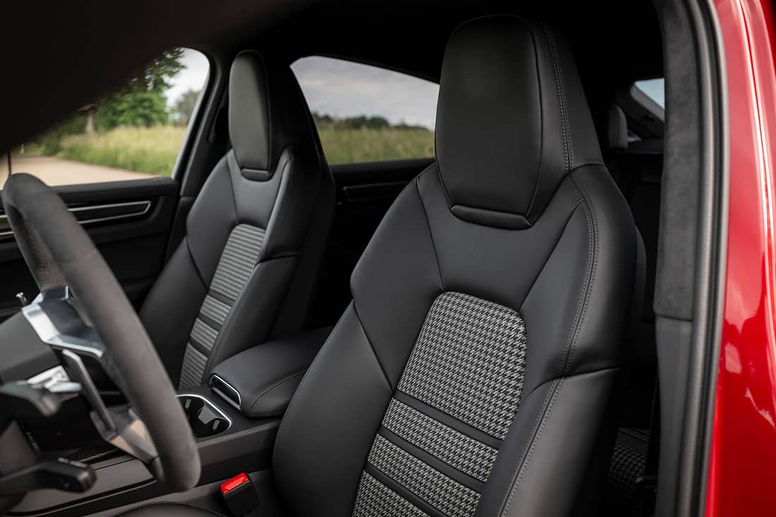 Porsche-Cayenne-GTS-Coupe-Seats