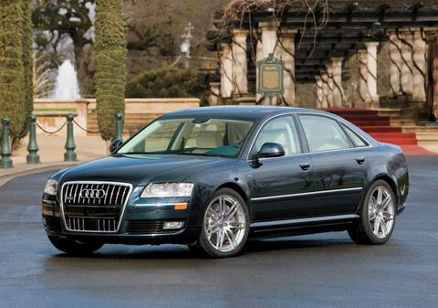 Audi A8 W12