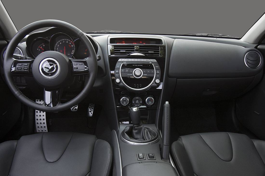 mazda-rx-8-interior