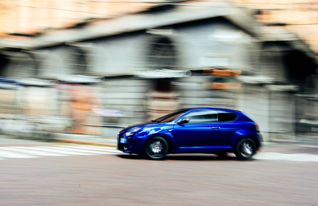 alfa-romeo-mito-side