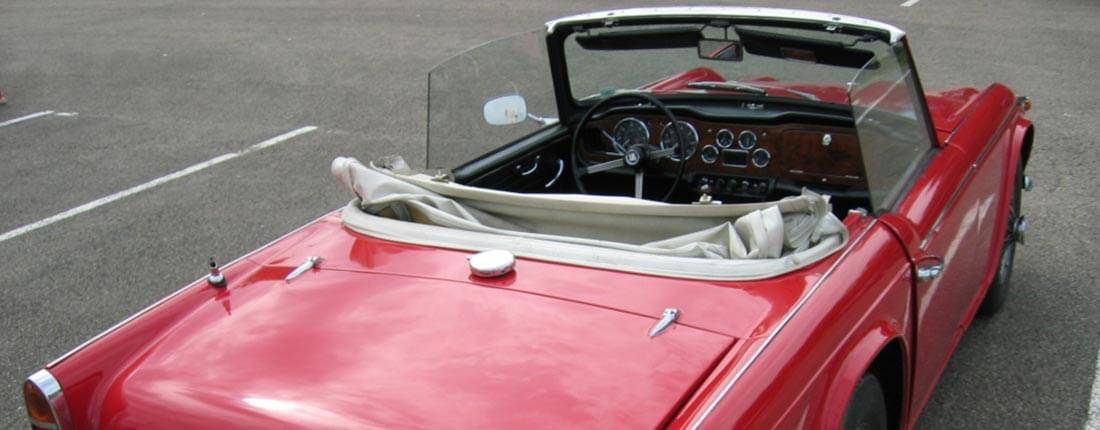 triumph-tr4-back