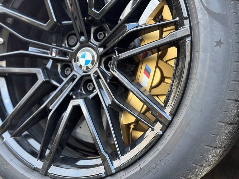 CR-70 - AutoScout24 - BMW M5 2025 foto12